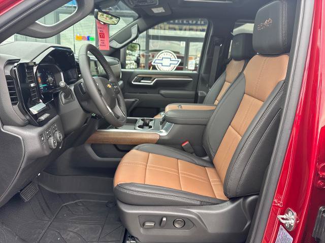New 2026 Chevrolet Silverado 3500 High Country w/ High Country Premium Package AWD/4WD image 9