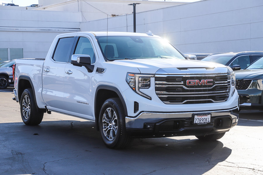 Used 2026 GMC Sierra 1500 SLT RWD image 3