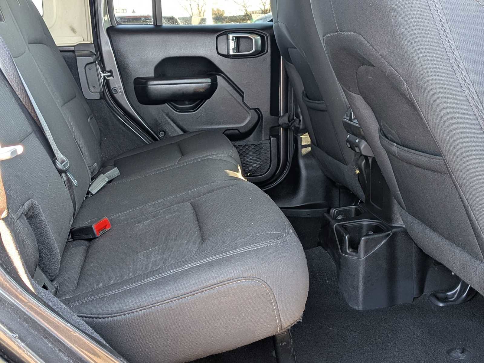 Used 2019 Jeep Wrangler Unlimited Sport S AWD/4WD image 18