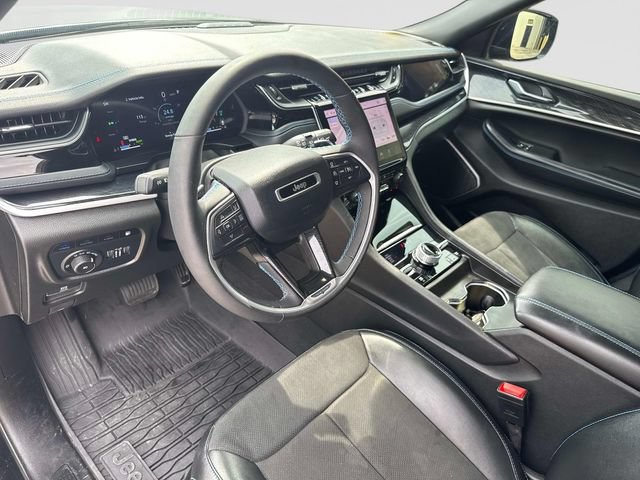 Used 2024 Jeep Grand Cherokee Trailhawk w/ Advanced Protech Group II AWD/4WD image 15