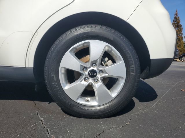 Used 2018 Kia Soul Base image 7