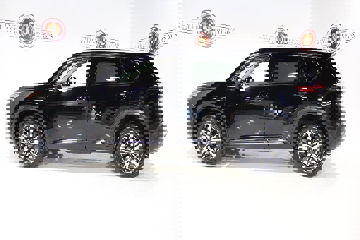 Used 2023 Nissan Rogue SL image 26