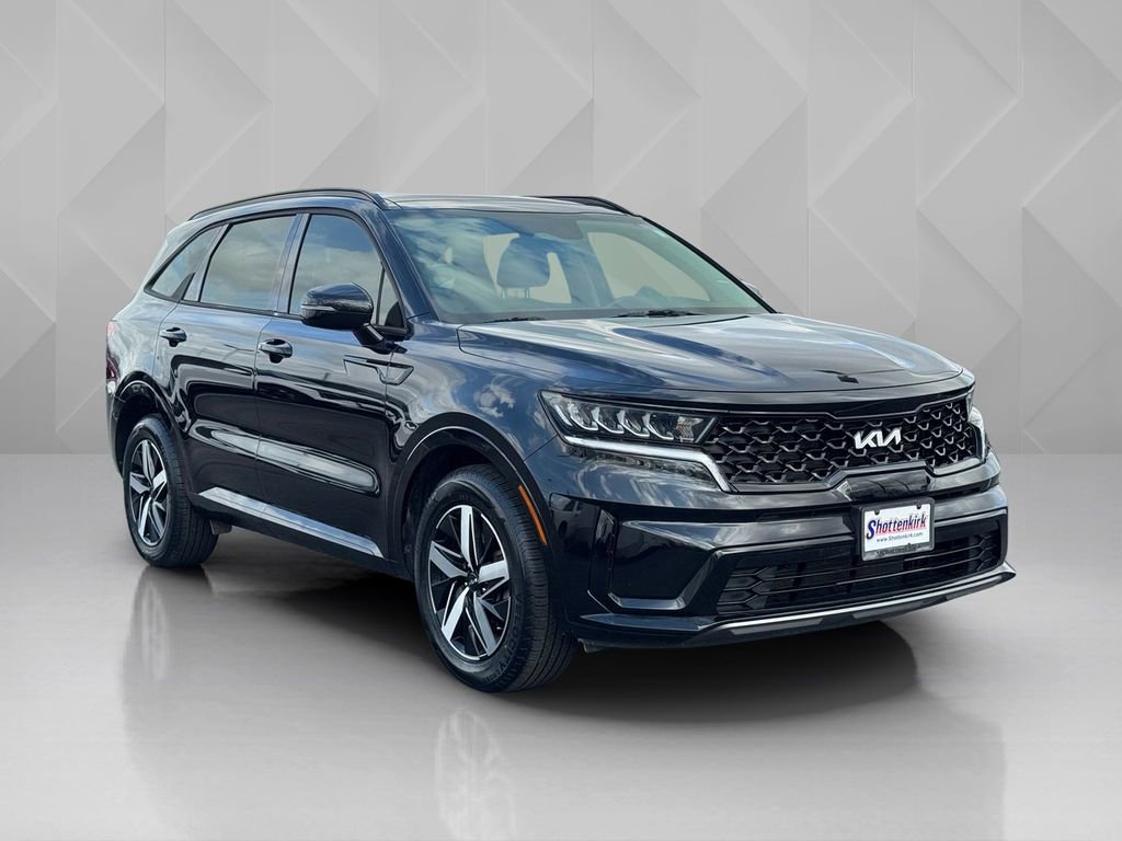 Used 2023 Kia Sorento S w/ Panoramic Sunroof Package image 4