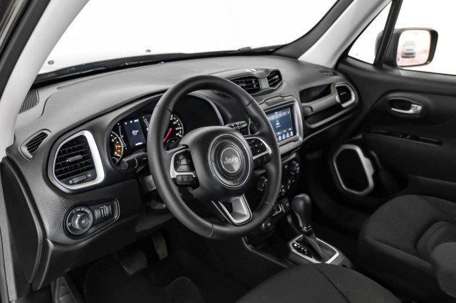 Used 2019 Jeep Renegade Latitude w/ Popular Equipment Group image 13