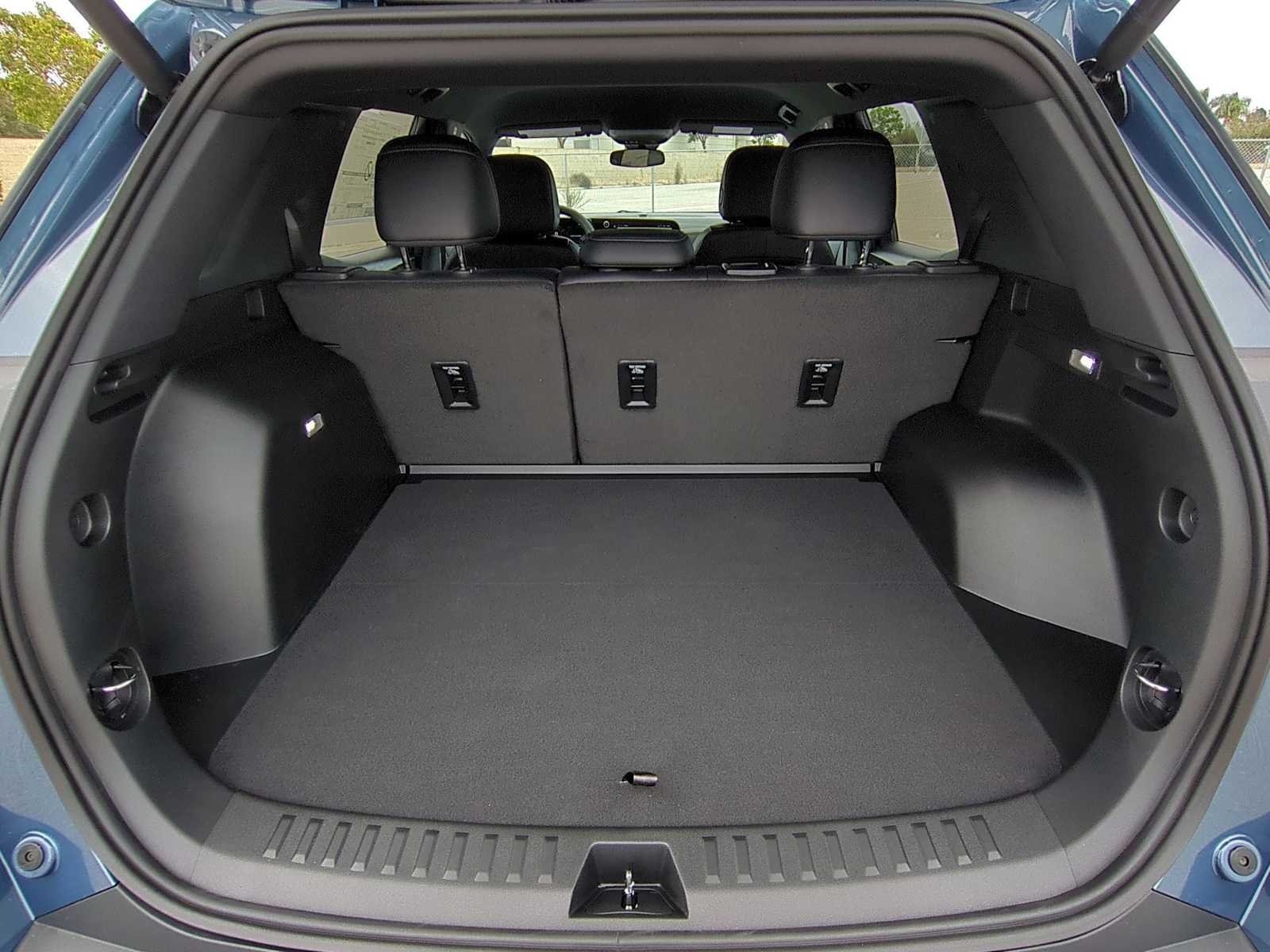 New 2027 Chevrolet Equinox LT w/ Convenience Package II FWD image 25