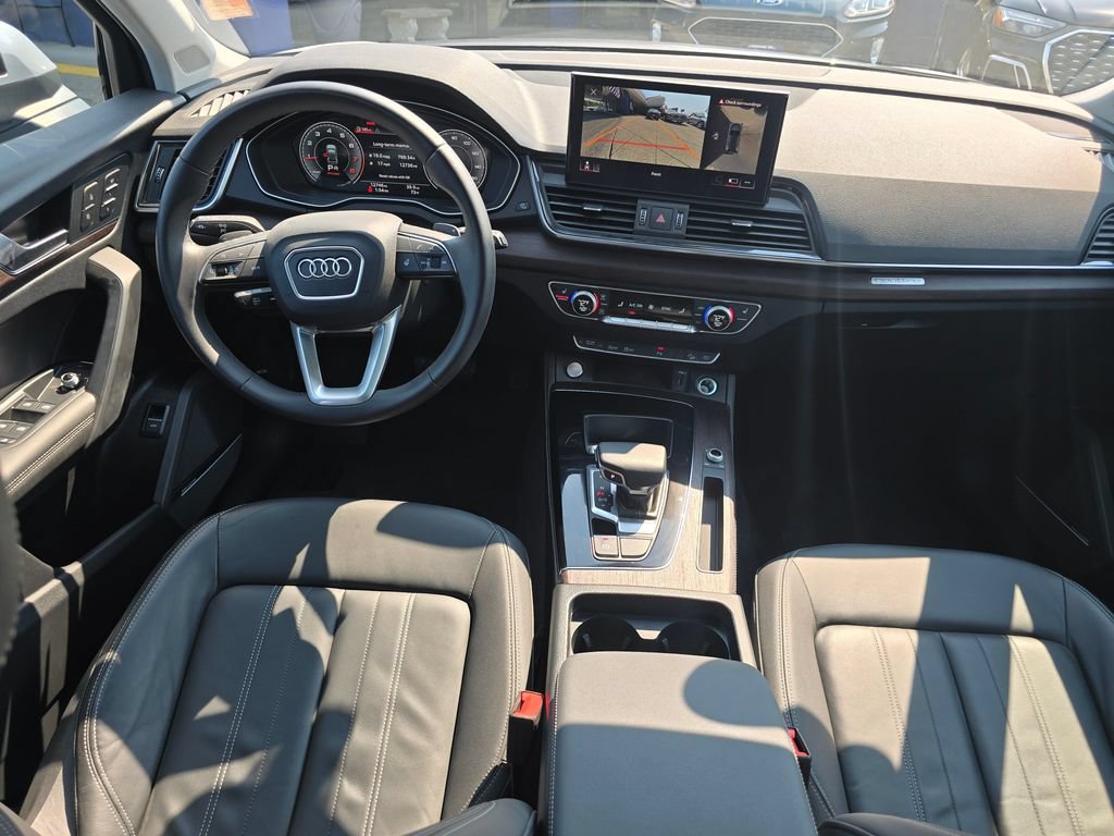 Used 2023 Audi Q5 2.0T Premium Plus w/ Premium Plus Package AWD/4WD image 18