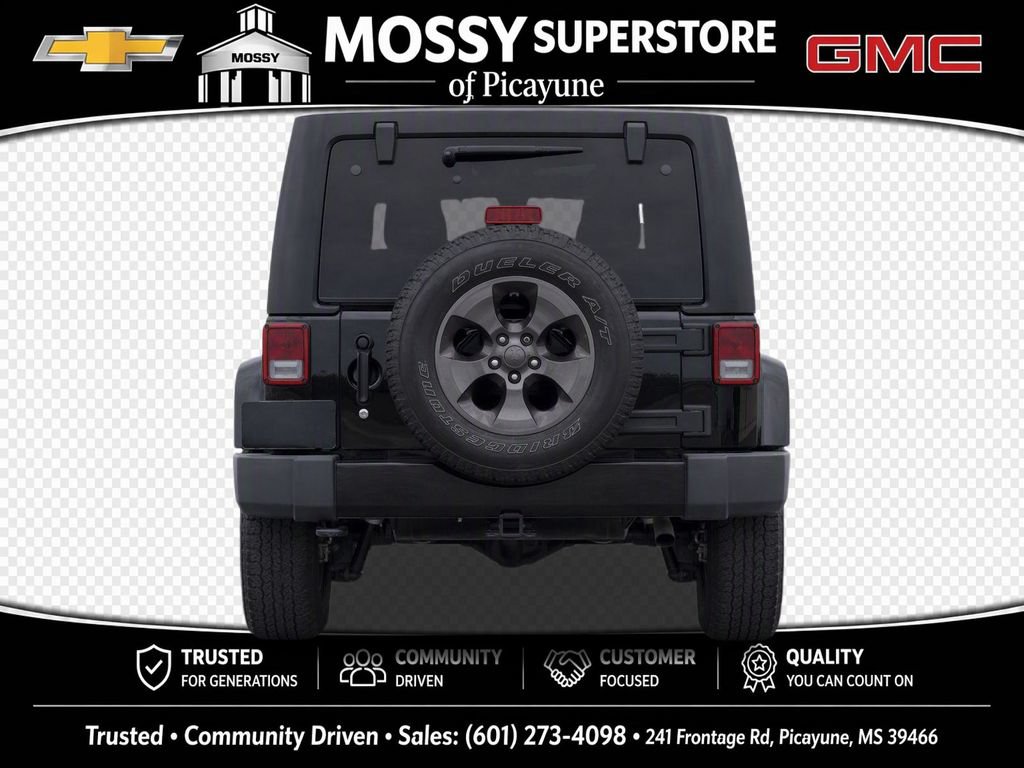 Used 2018 Jeep Wrangler Unlimited Sahara AWD/4WD image 8