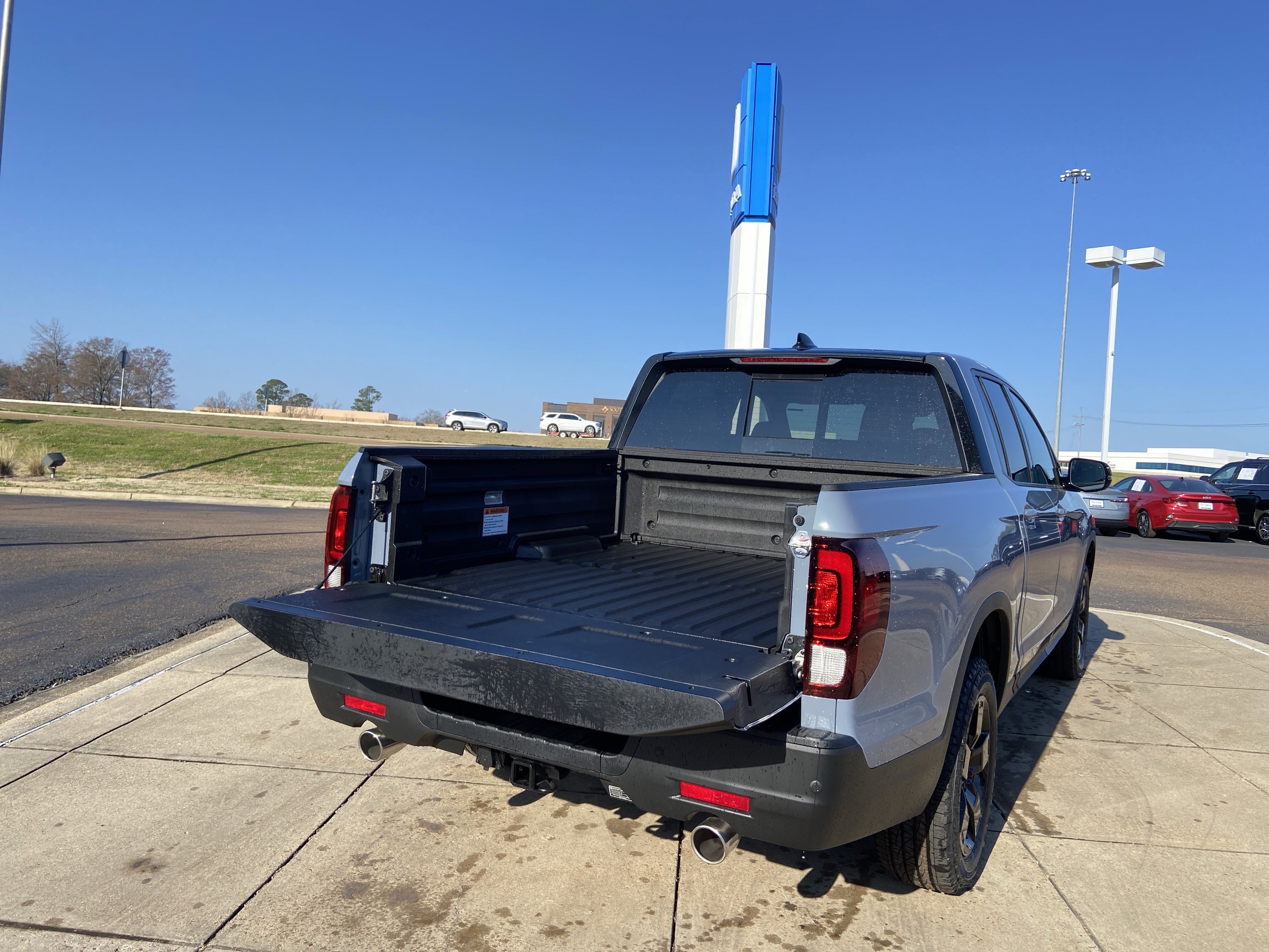 New 2026 Honda Ridgeline Black Edition image 19