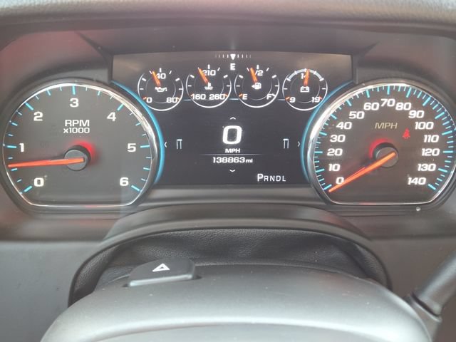 Used 2019 Chevrolet Suburban Premier AWD/4WD image 36