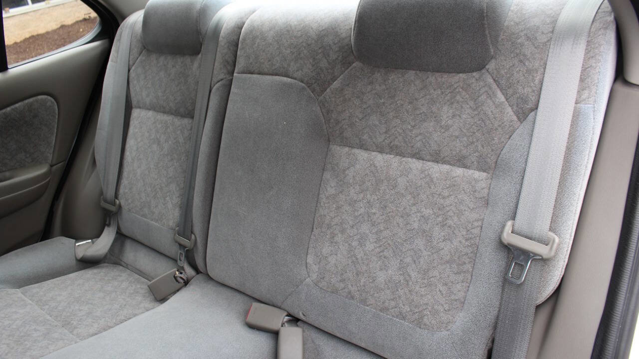 Used 2002 Nissan Sentra GXE image 28
