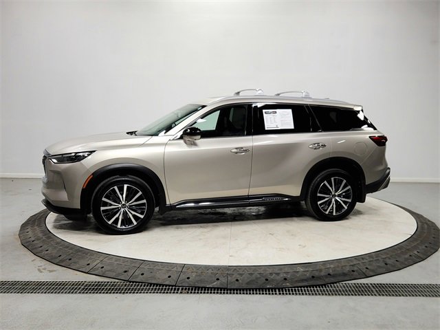 Used 2025 INFINITI QX60 Sensory image 4