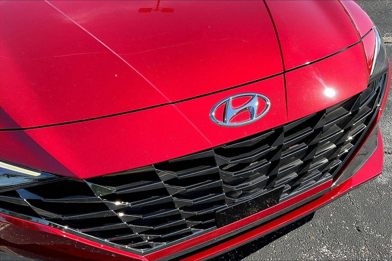 Used 2023 Hyundai Elantra Limited w/ Cargo Package image 28