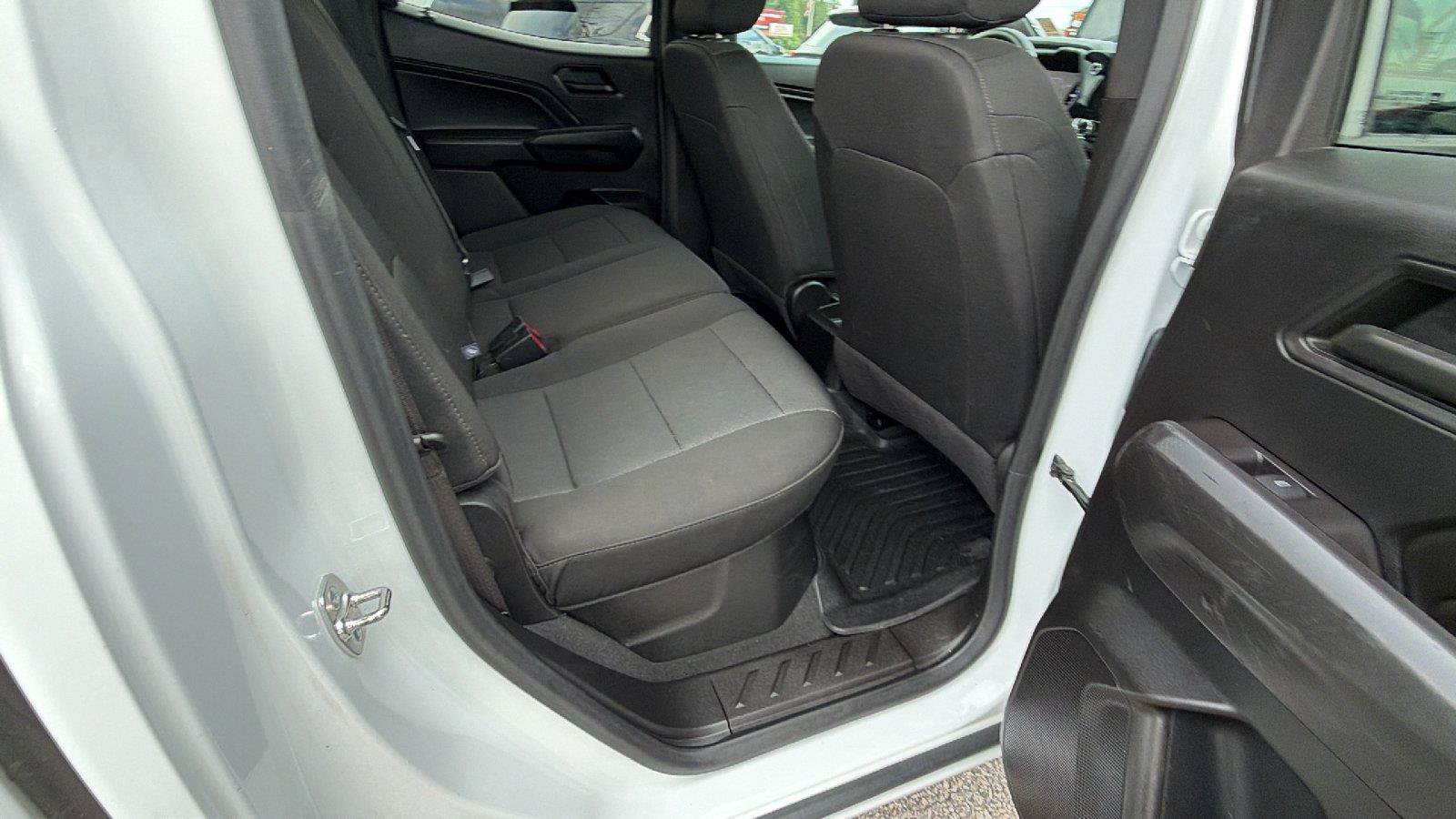 Used 2024 Chevrolet Colorado W/T RWD image 21