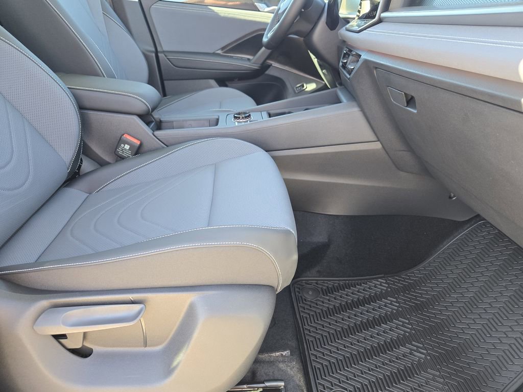 New 2026 Volkswagen Tiguan SE image 12