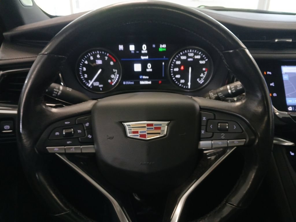 Used 2022 Cadillac XT6 Premium Luxury w/ Technology Package AWD/4WD image 23