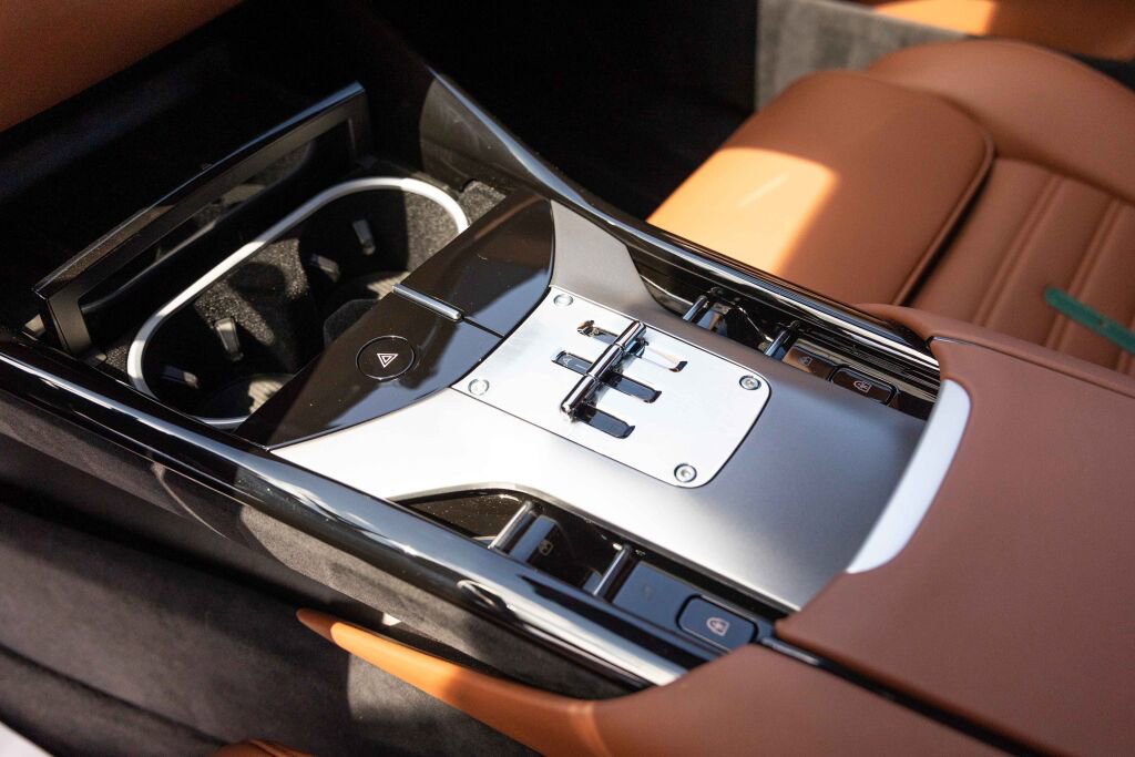 Certified 2024 Ferrari Purosangue image 22