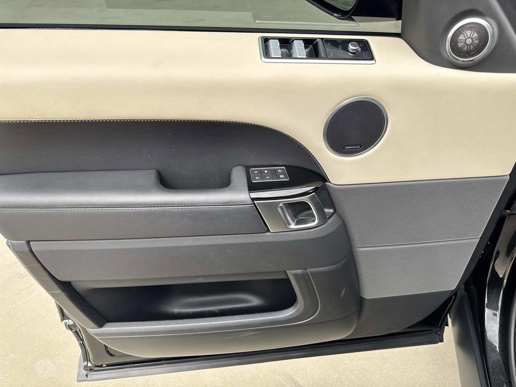 Used 2022 Land Rover Range Rover Sport HSE Silver Edition image 14