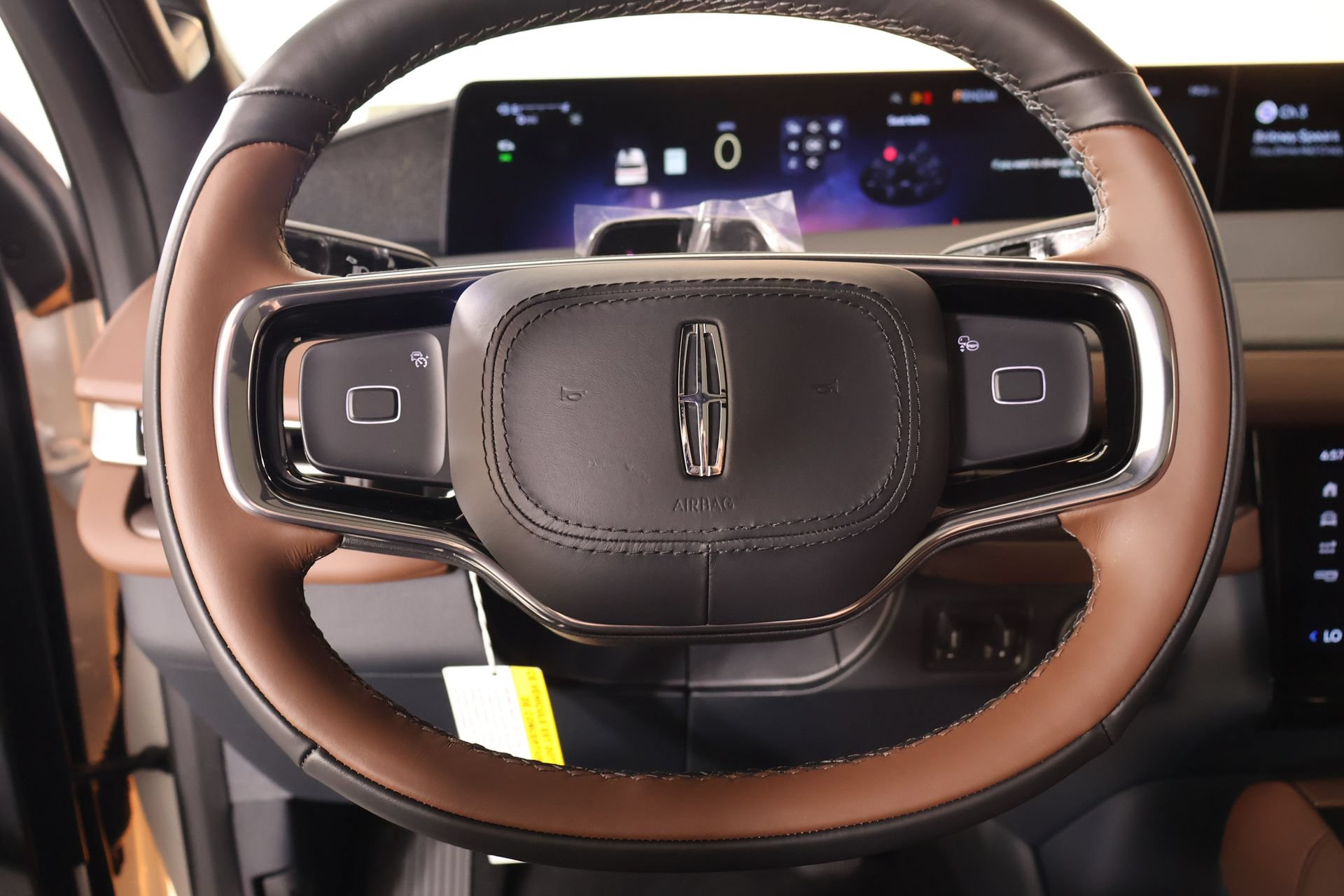 New 2027 Lincoln Navigator L Reserve AWD/4WD image 3