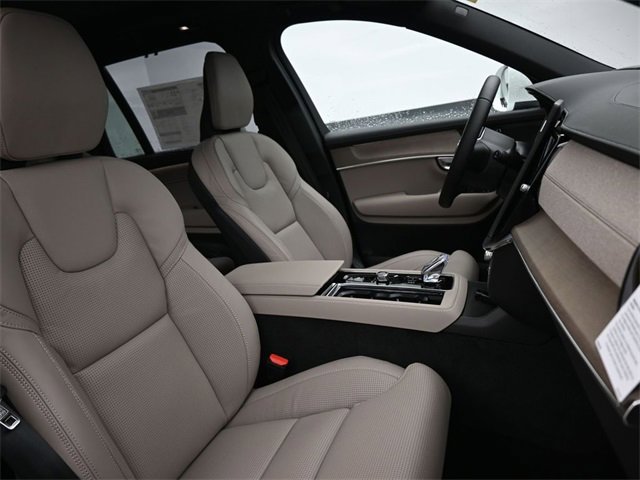 New 2026 Volvo XC90 B6 Ultra image 36