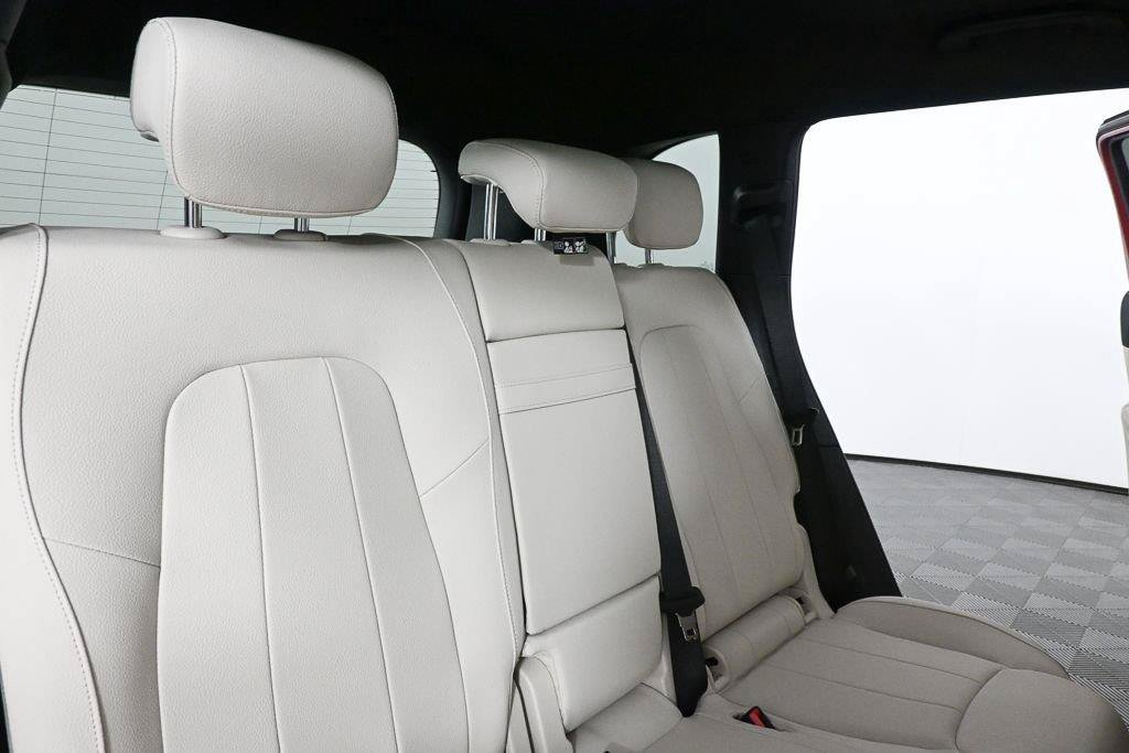 New 2026 Mercedes-Benz GLB 250 image 21