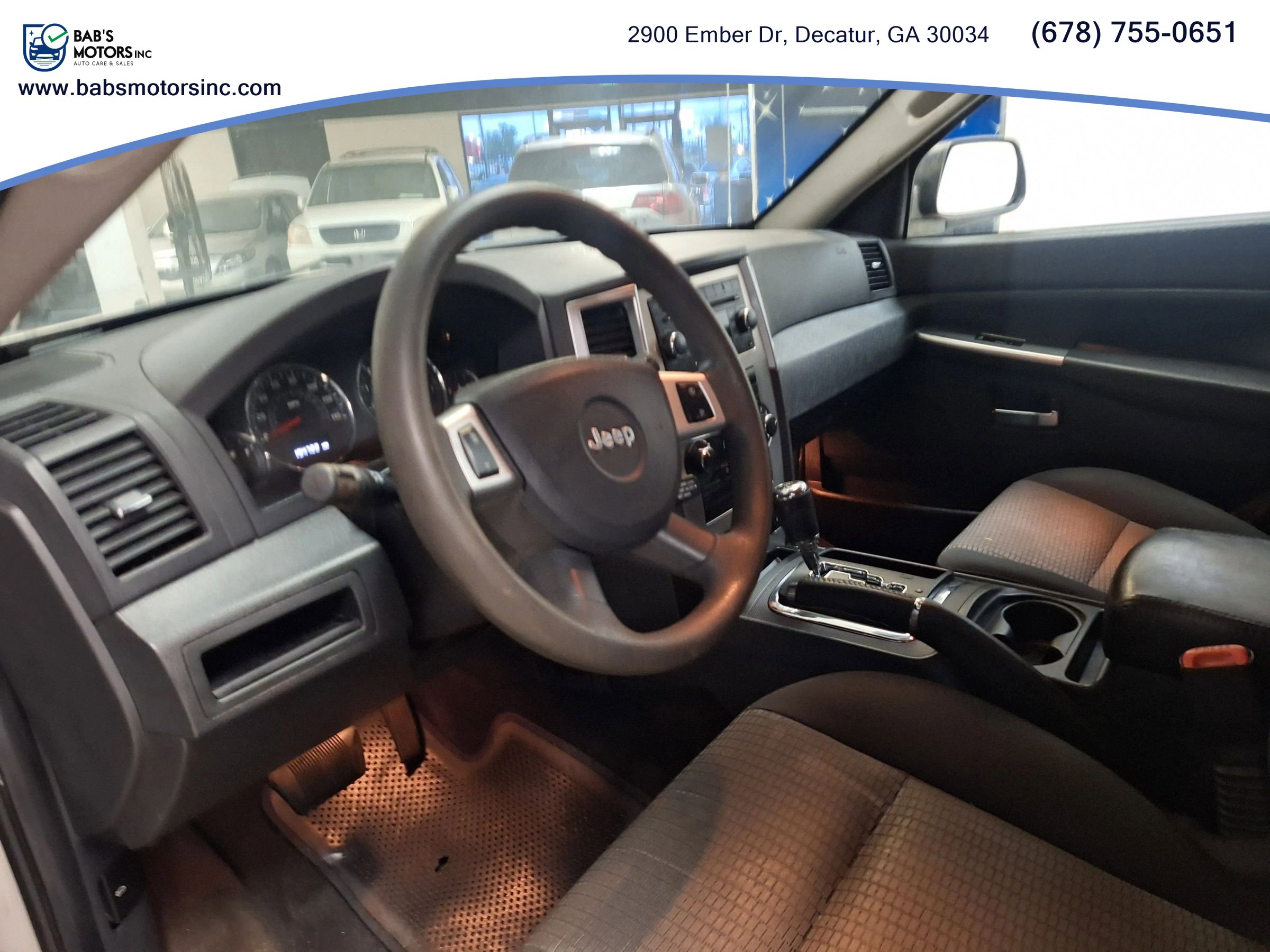 Used 2009 Jeep Grand Cherokee Laredo w/ Sun/Sound Group image 18