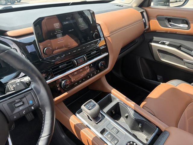 Used 2025 Nissan Pathfinder Platinum w/ Cargo Package image 38