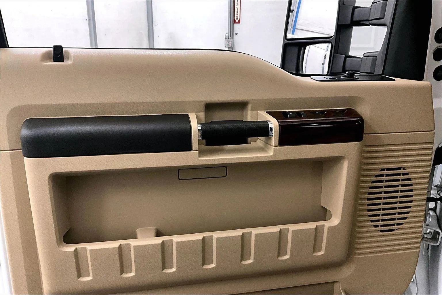 Used 2008 Ford F350 Lariat image 23