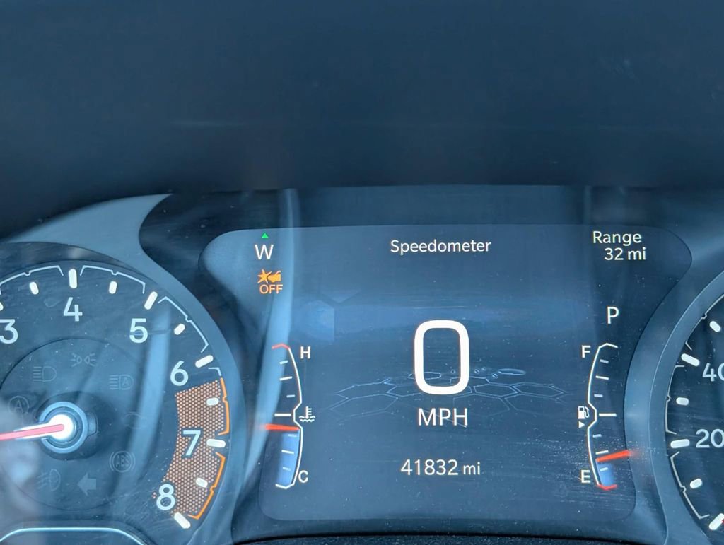 Used 2025 Jeep Compass Limited AWD/4WD image 18