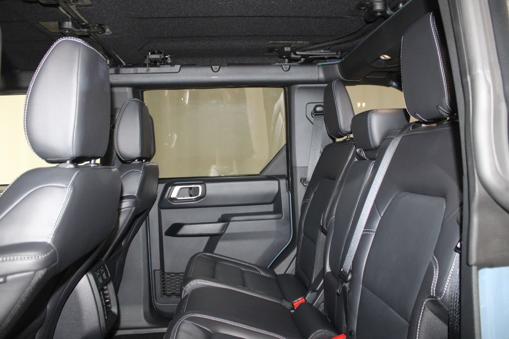 Used 2025 Ford Bronco Outer Banks AWD/4WD image 23