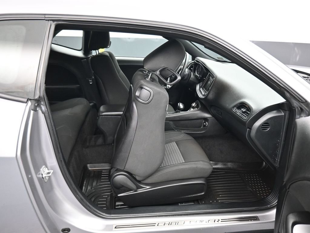 Used 2018 Dodge Challenger SXT w/ Super Sport Group (SS/T) image 35