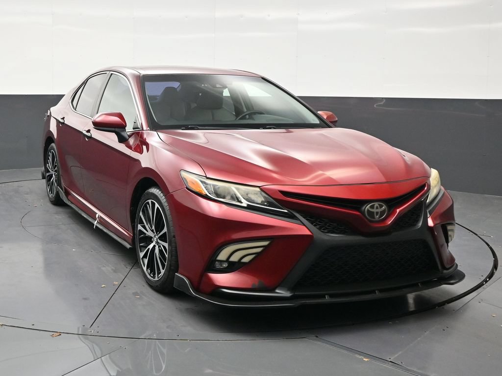 Used 2018 Toyota Camry SE FWD image 7