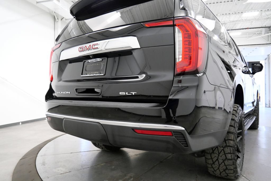 Used 2023 GMC Yukon XL SLT AWD/4WD image 38