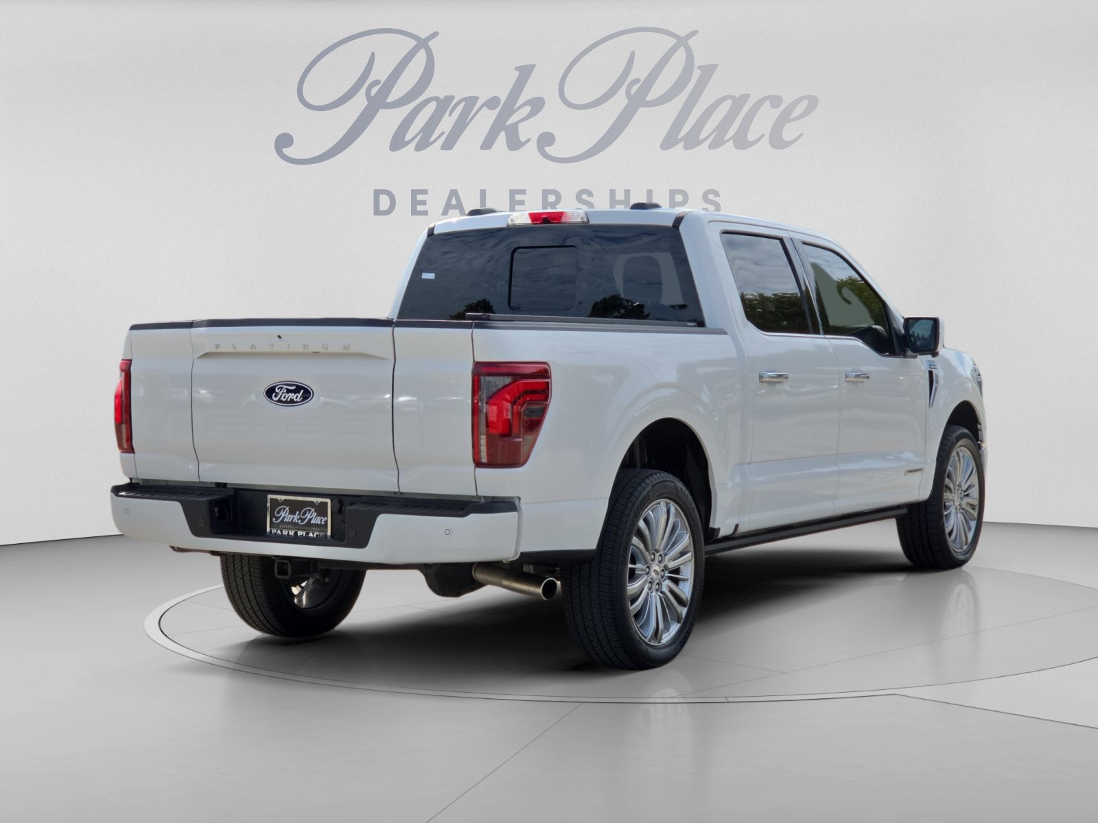 Used 2025 Ford F150 Platinum w/ Equipment Group 703A Plus AWD/4WD image 5