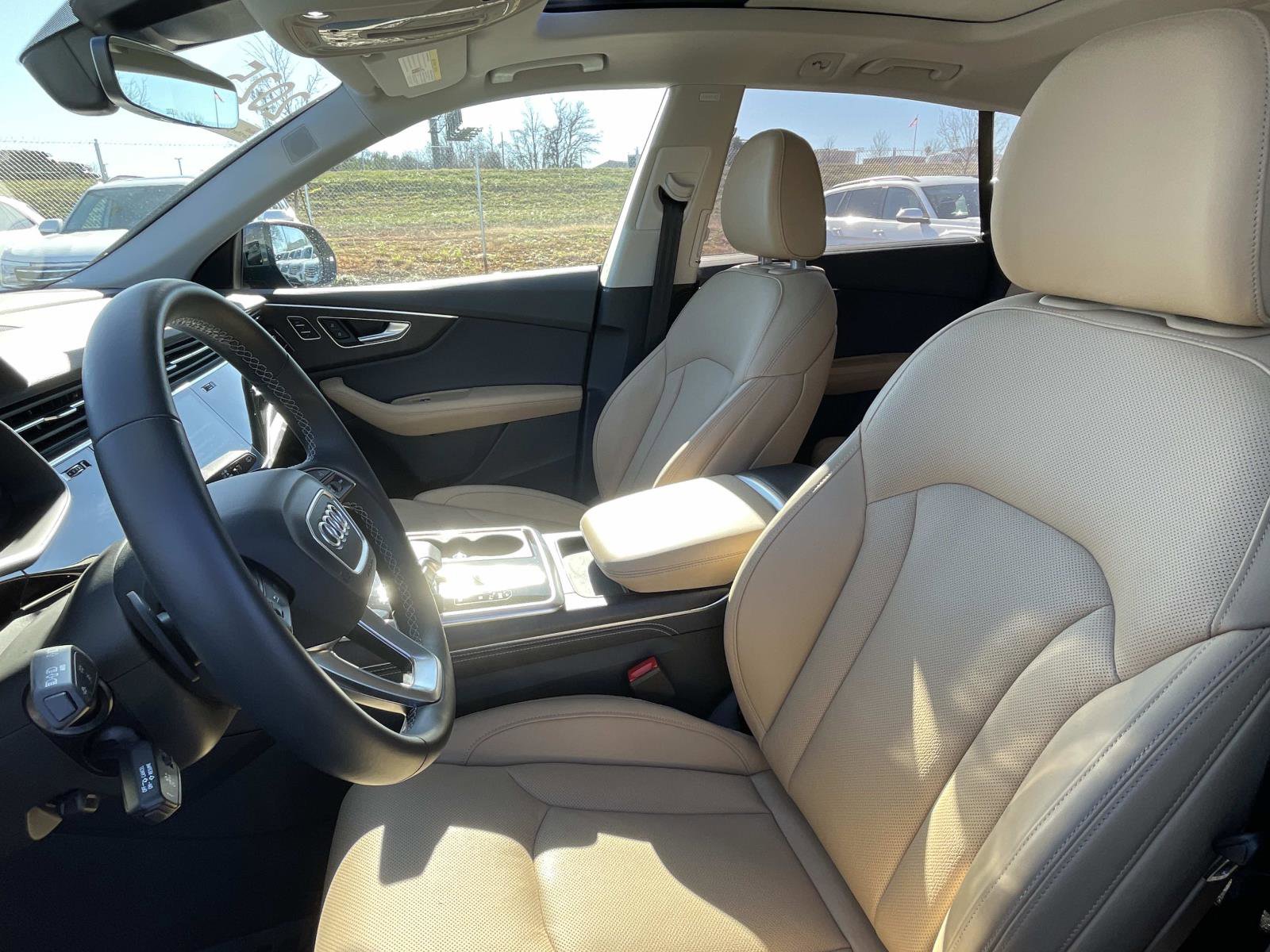 Used 2025 Audi Q8 Prestige w/ Prestige Package image 20