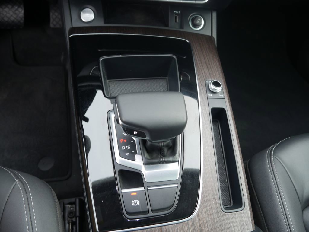 Certified 2023 Audi Q5 2.0T Premium w/ Convenience Package image 50