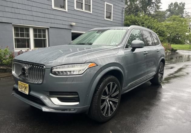 Used 2023 Volvo XC90 B6 Plus w/ Protection Package Premier AWD/4WD image 1