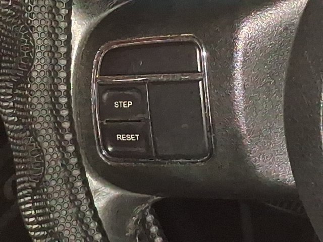 Used 2017 Jeep Wrangler Sahara AWD/4WD image 12