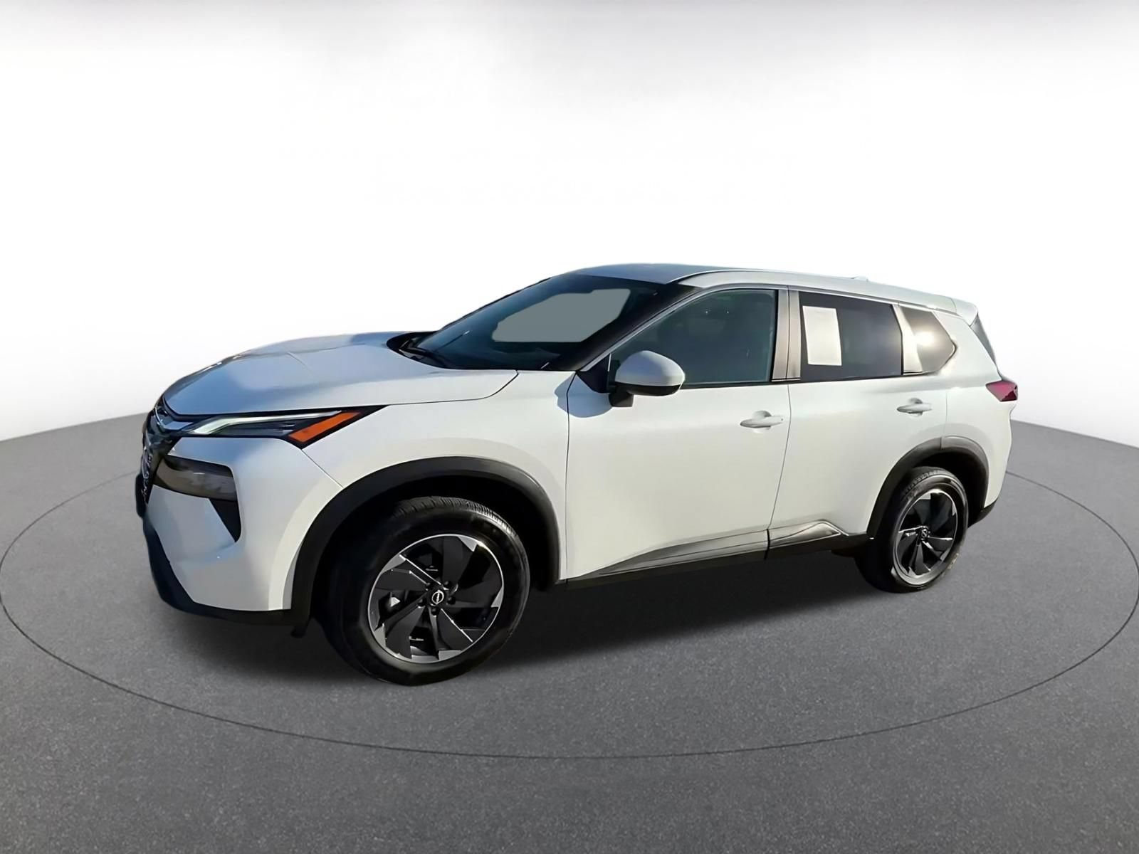 Used 2025 Nissan Rogue SV AWD/4WD image 7