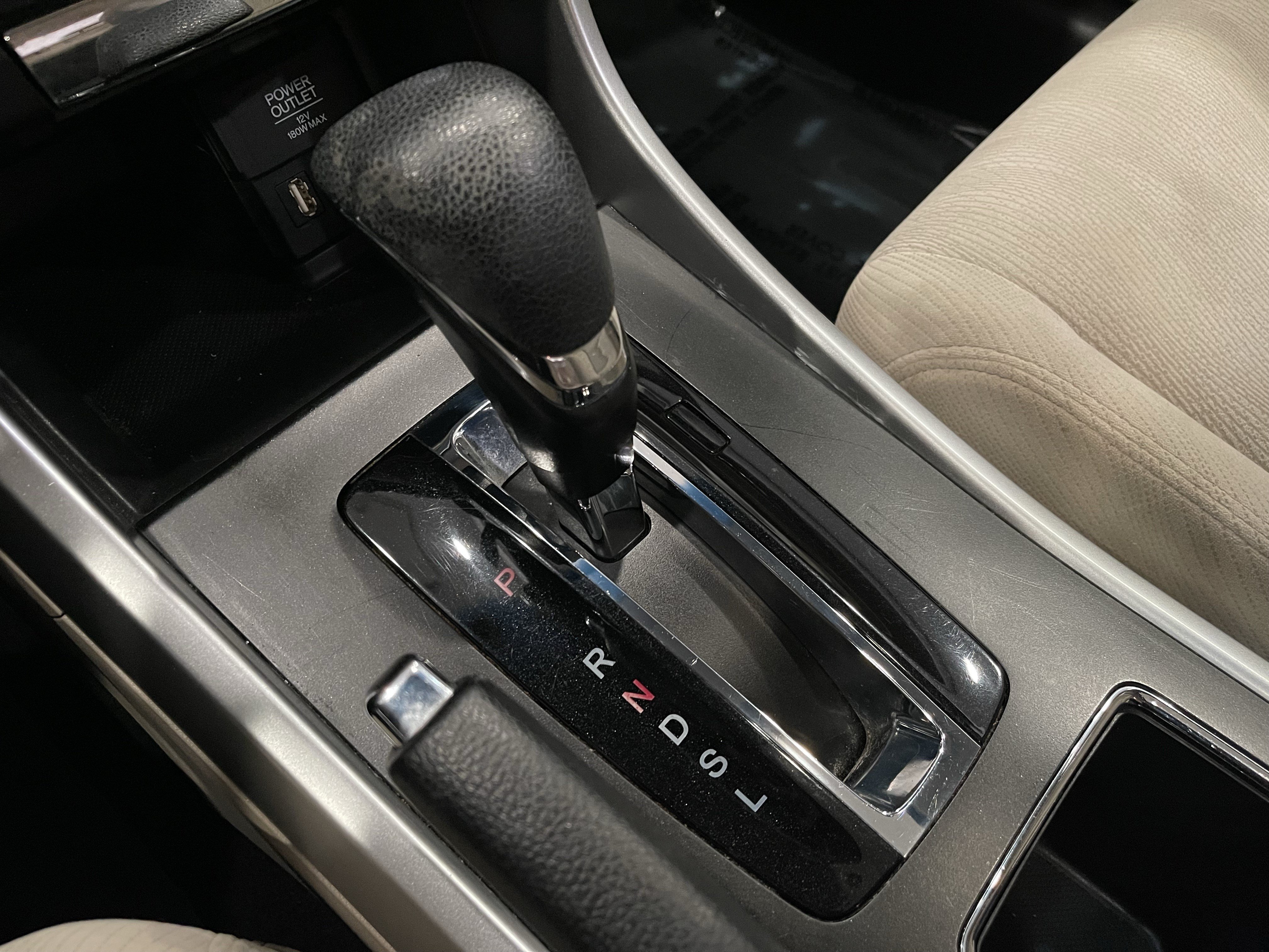 Used 2013 Honda Accord EX image 18