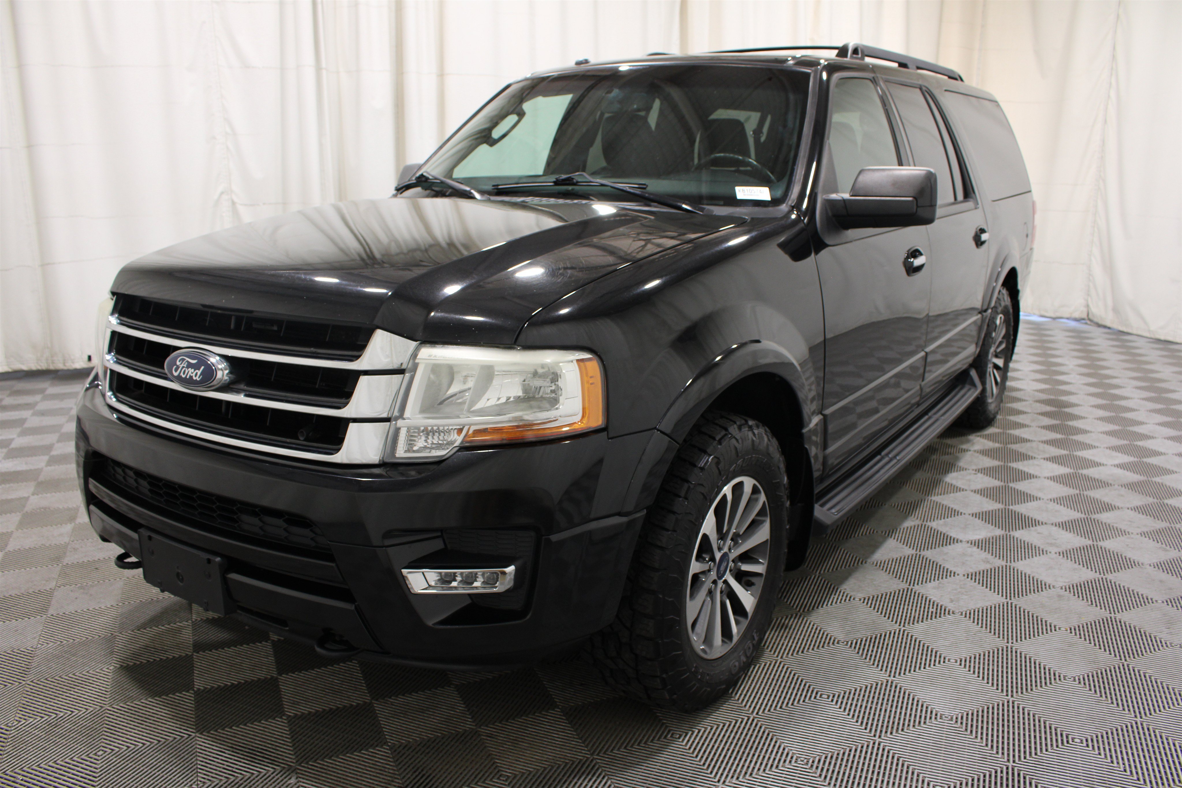 Used 2015 Ford Expedition EL XLT w/ Equipment Group 202A AWD/4WD image 35
