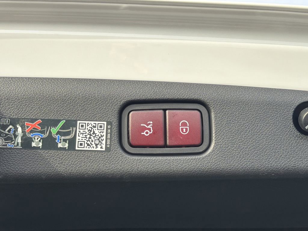 Certified 2025 Mercedes-Benz E 350 4MATIC Sedan image 16