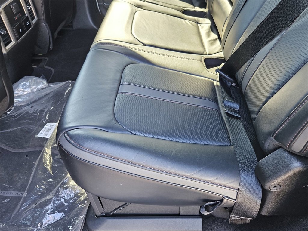 Used 2021 Ford F450 Platinum w/ FX4 Off-Road Package image 28