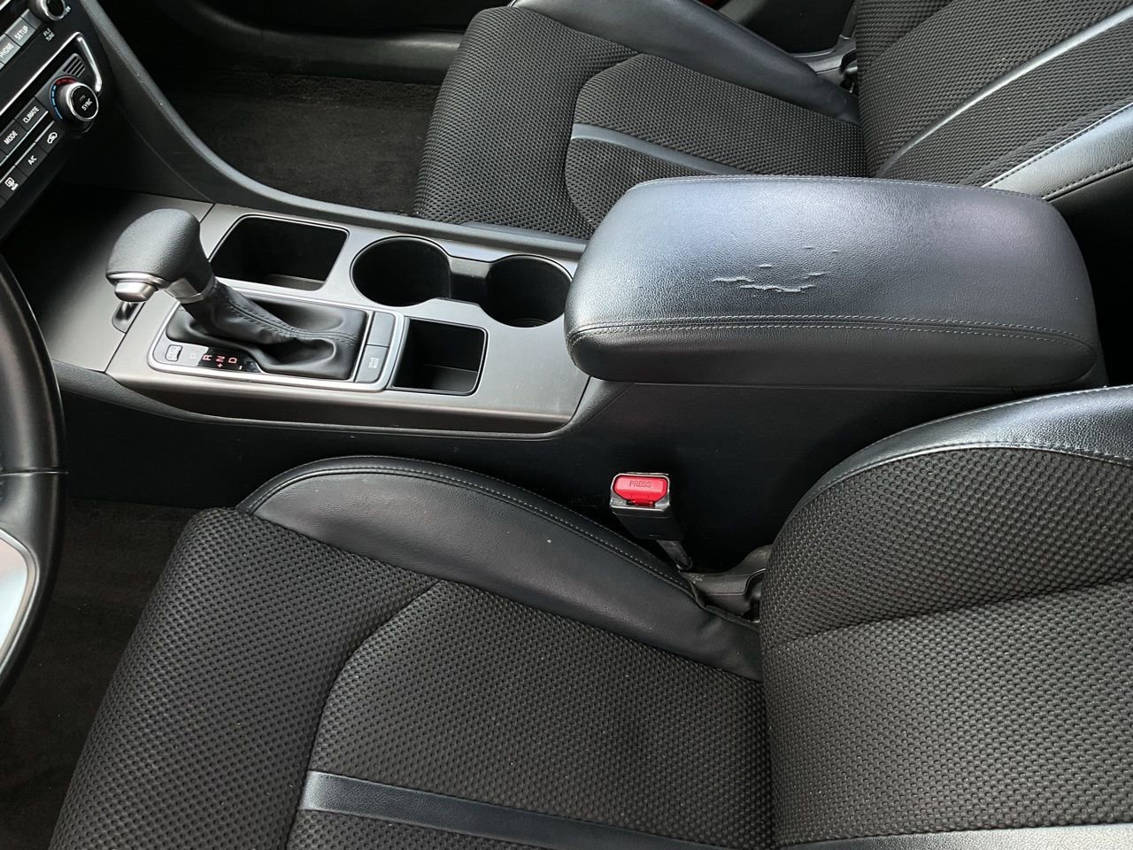 Used 2019 Kia Optima S image 33