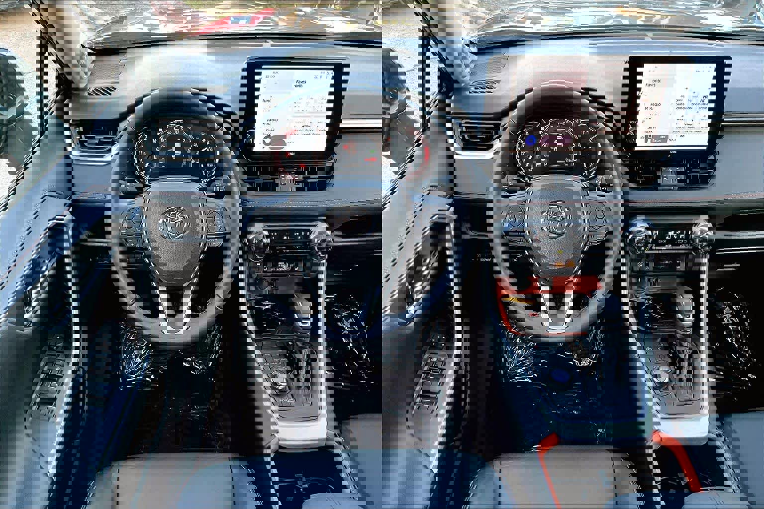 Used 2023 Toyota RAV4 Adventure image 5