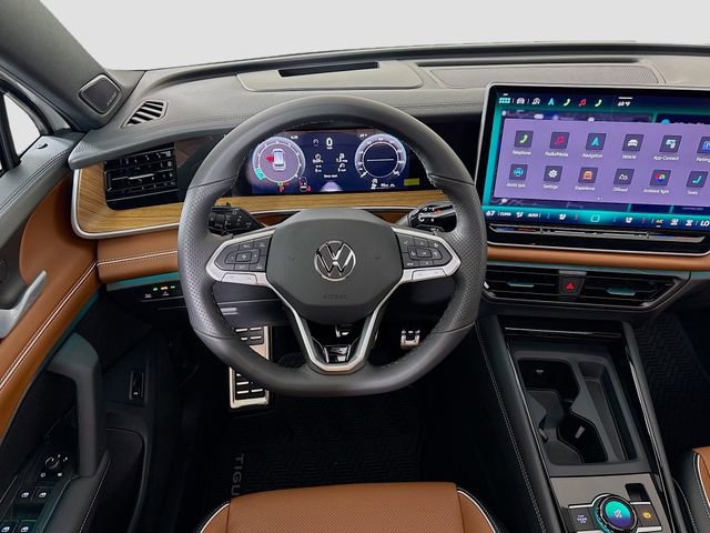 New 2026 Volkswagen Tiguan SEL R-Line AWD/4WD image 23