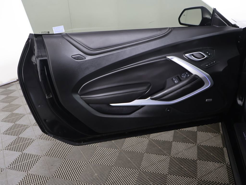Used 2017 Chevrolet Camaro SS RWD image 24