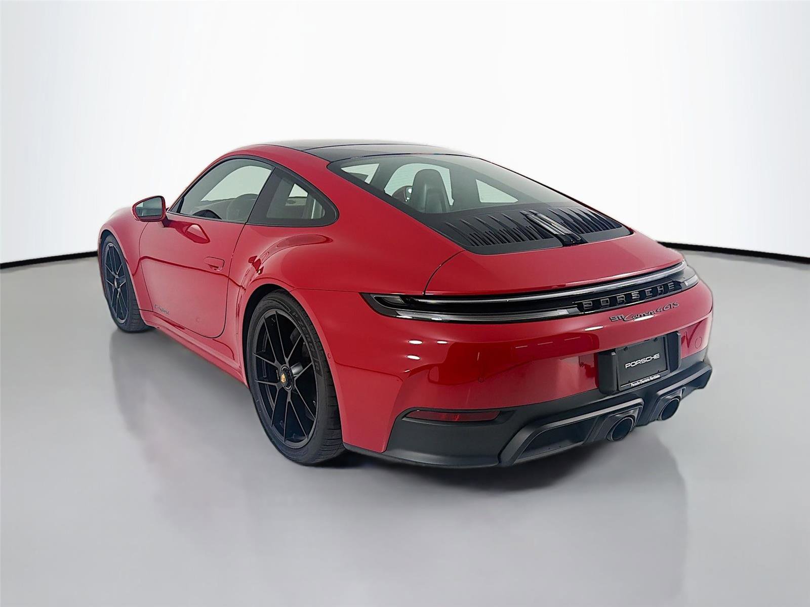 Certified 2025 Porsche 911 Carrera GTS image 3