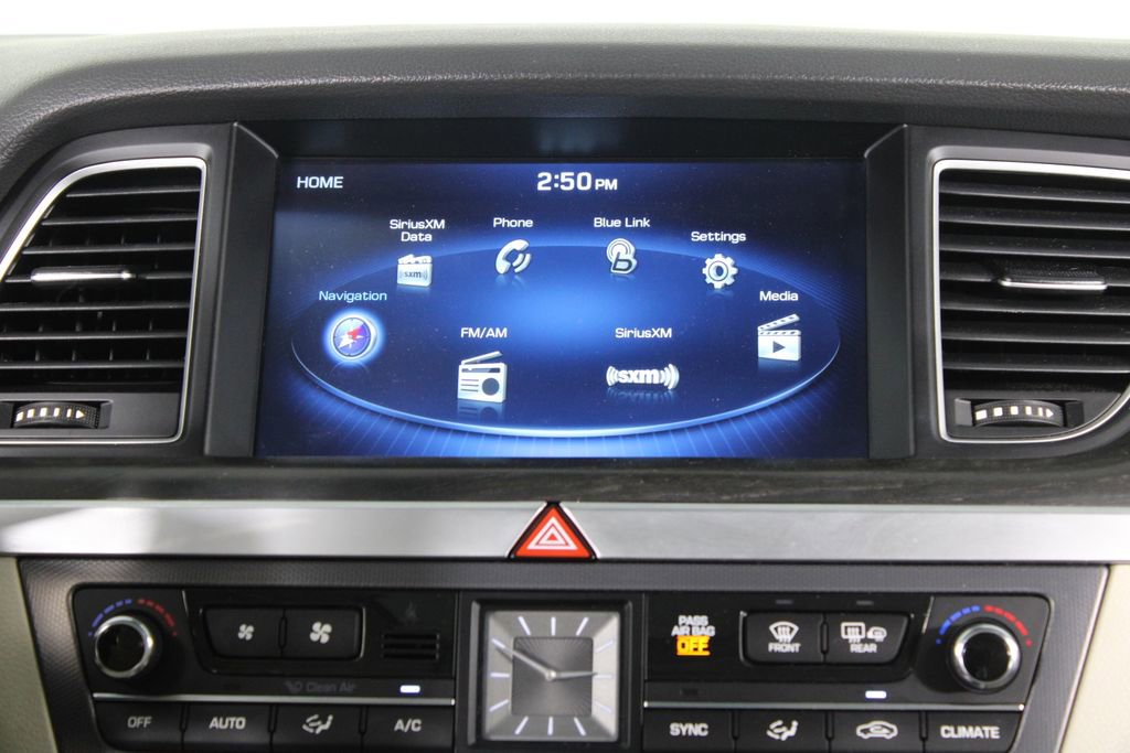 Used 2016 Hyundai Genesis 3.8 w/ Option Group 02 image 7