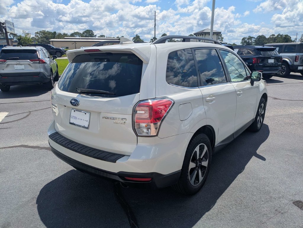 Used 2017 Subaru Forester 2.5i Limited w/ Popular Package #1 AWD/4WD image 5