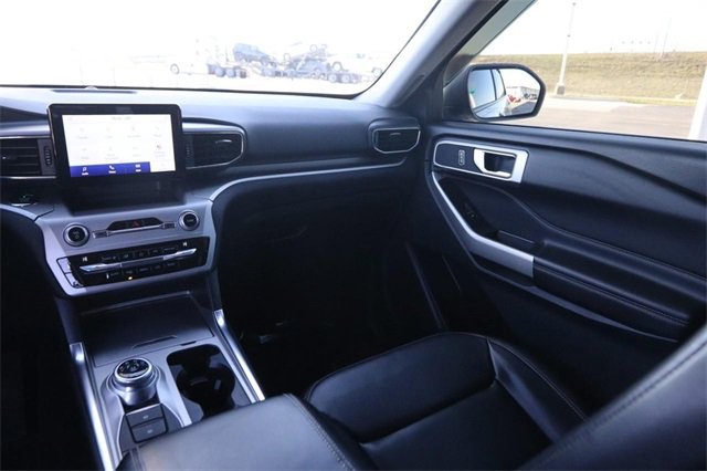Used 2021 Ford Explorer XLT w/ Equipment Group 202A image 26